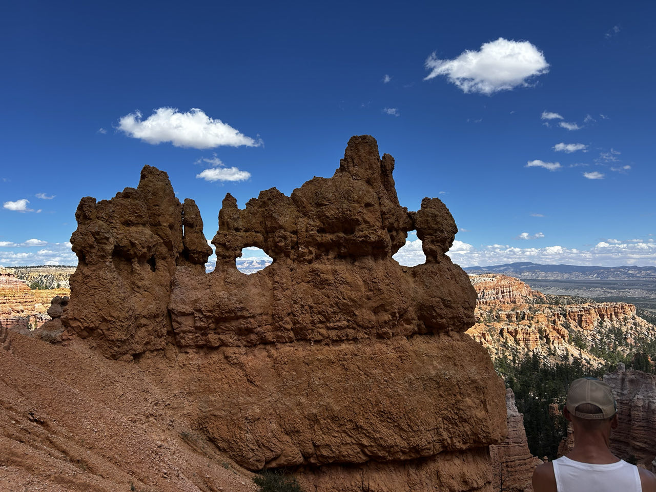 Bryce Canyon City — photo 5